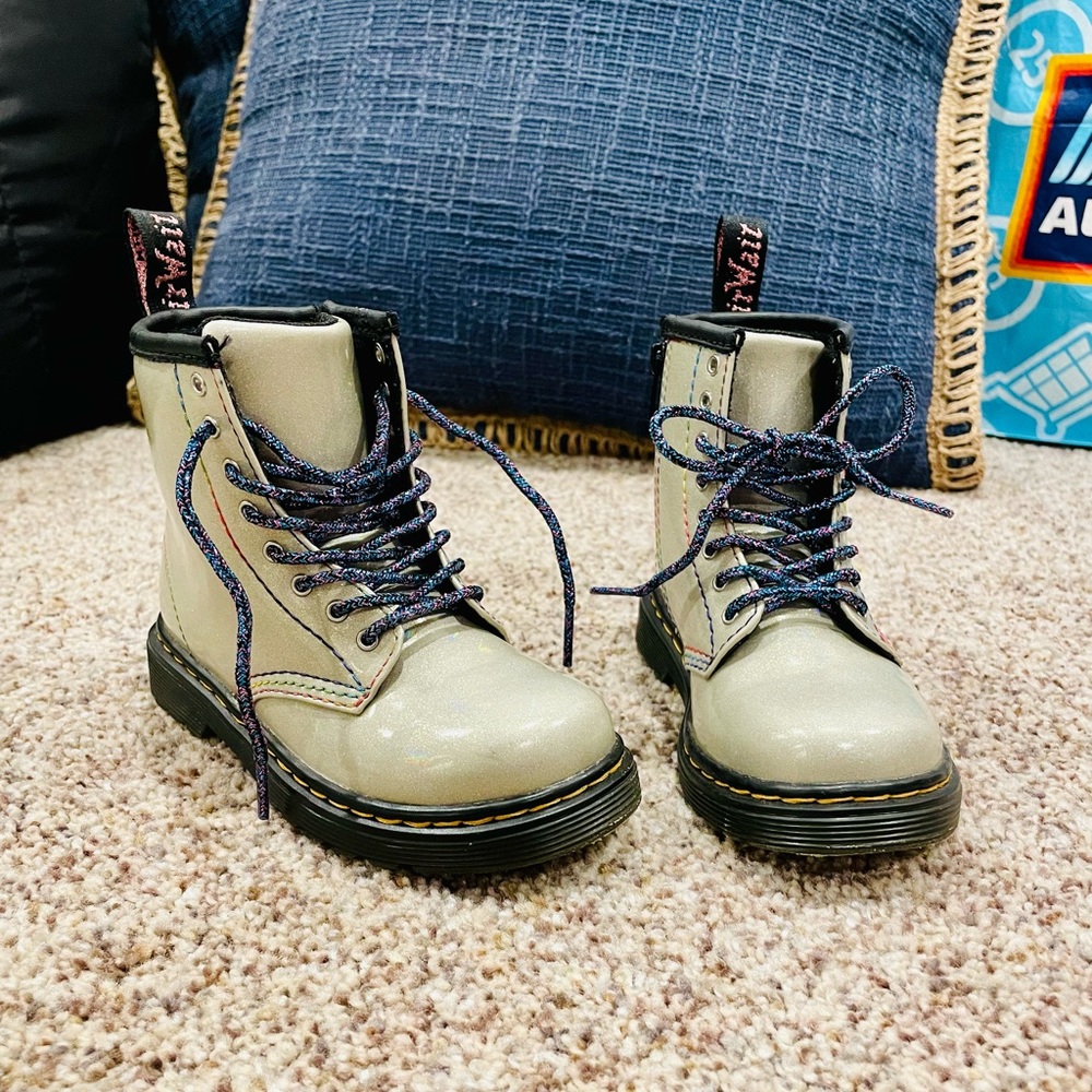 Dr. Martens (rare)